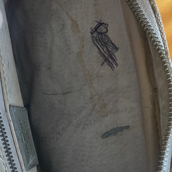 Cute Little Beige Bag with Colorful Patch Accents - Picture 4 of 7